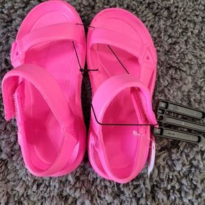 girls pink sandals size 10